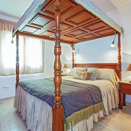 Puerto Del Carmen Sleeps 6 Pool Wifi Villa *